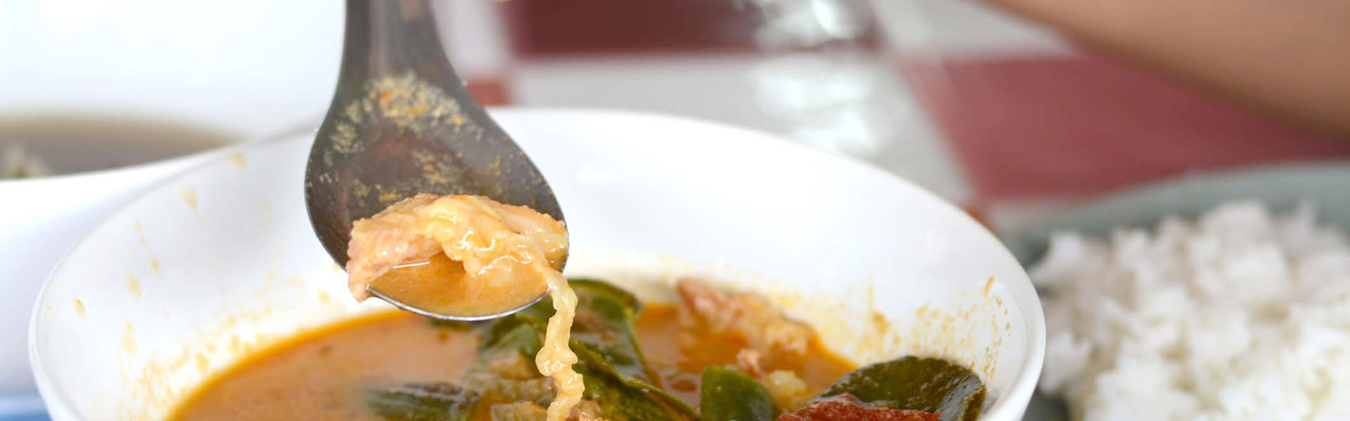 a bowl of pork jalfrezi