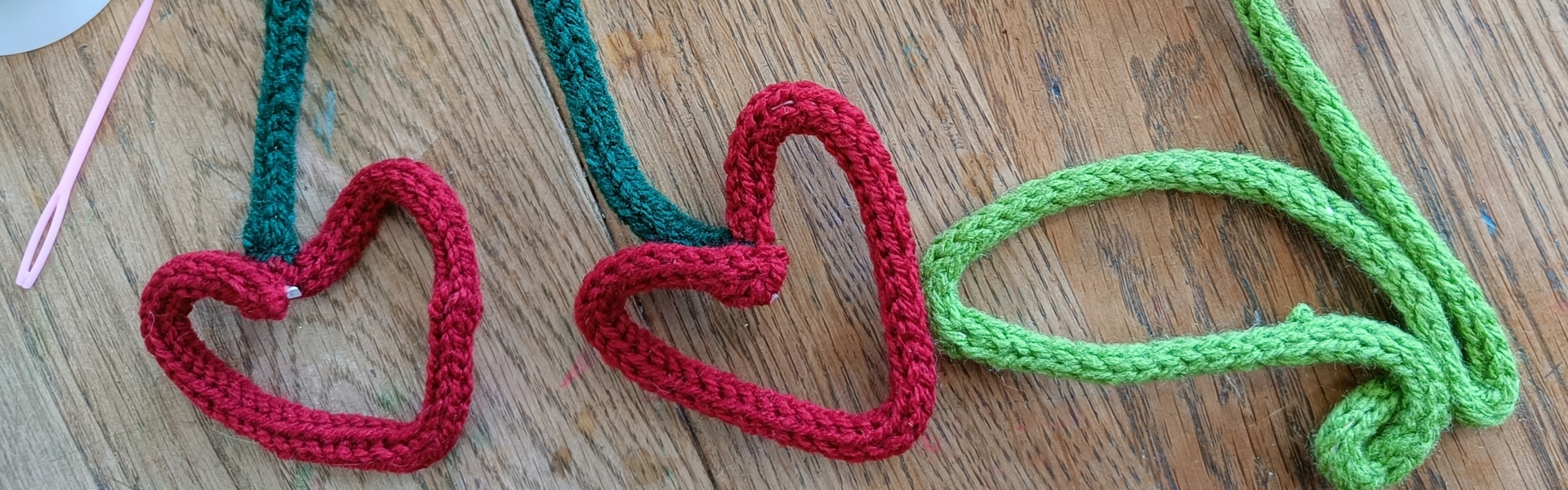 wire words and shapes made by Gemma Forde