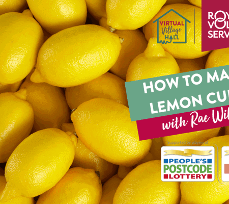 a pile of bright yellow lemons